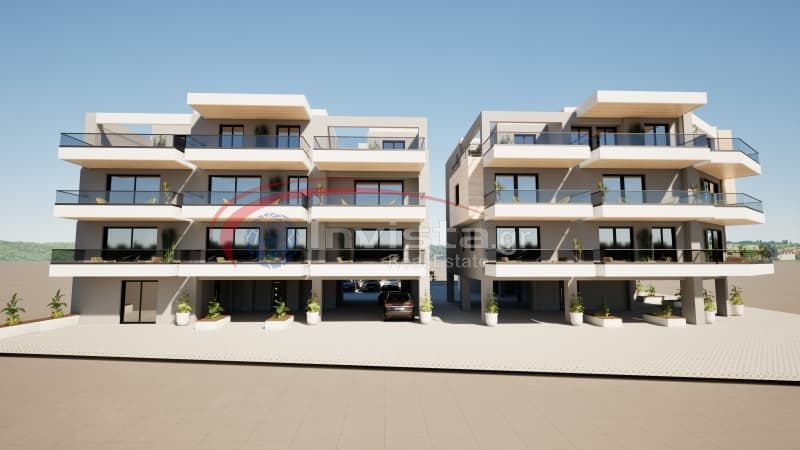 House in Center, Thermi — Photo 1 of 6