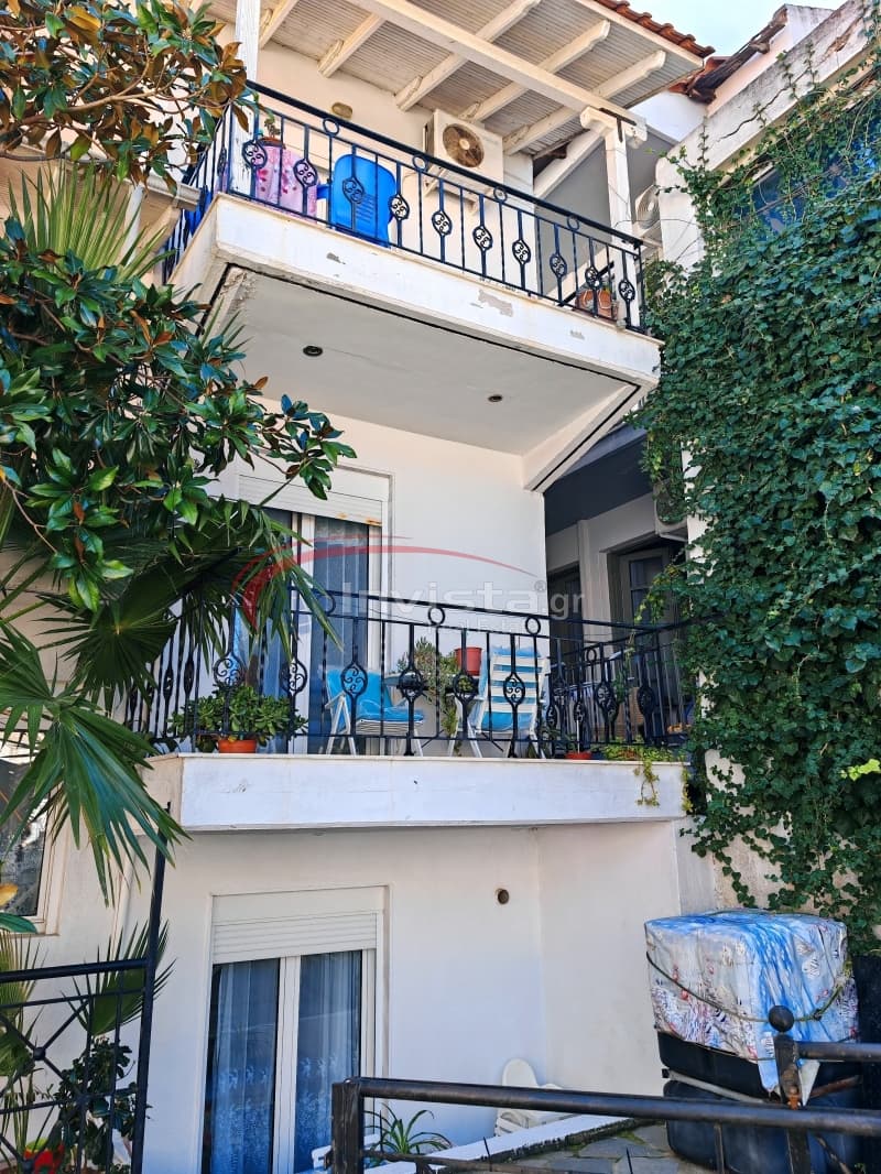 House in Pefkochori, Pallini — Photo 1 of 23