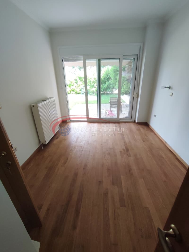 House in Panorama, Panorama — Photo 14 of 25