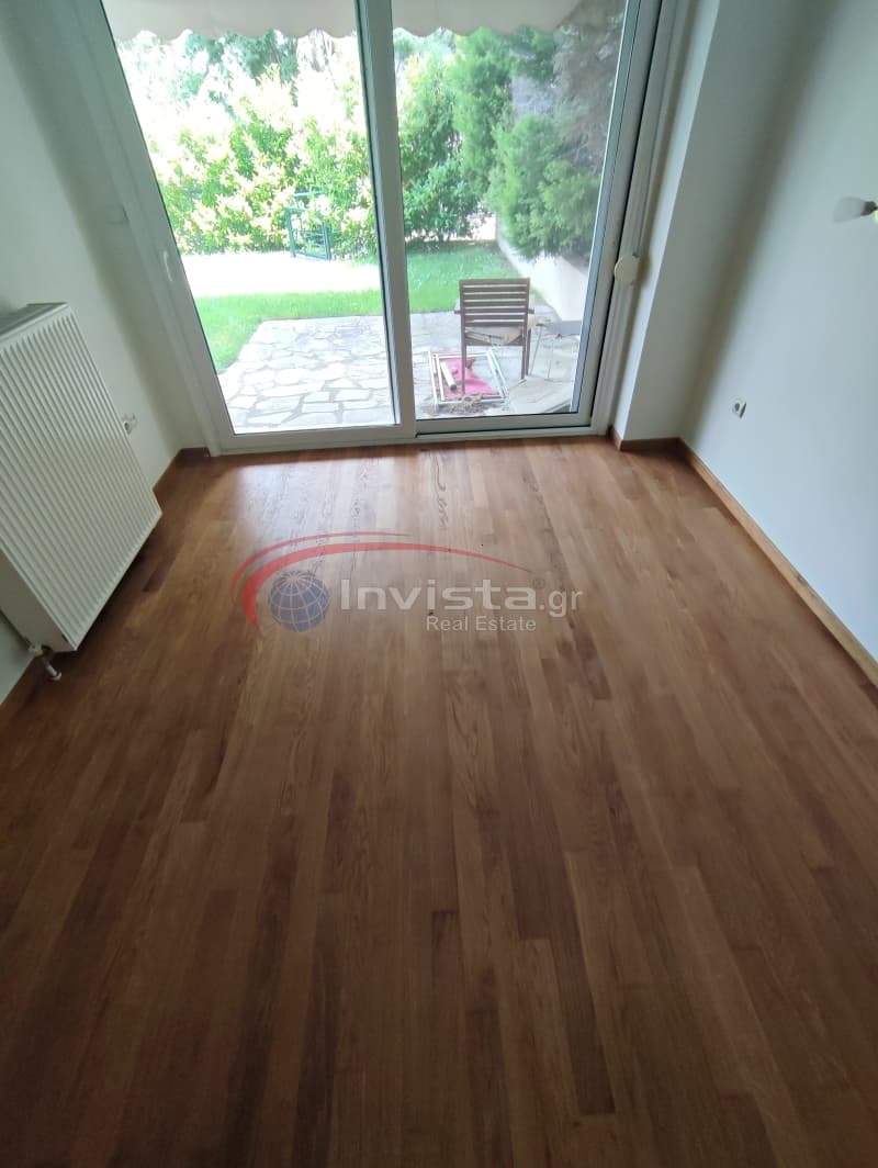 House in Panorama, Panorama — Photo 10 of 25
