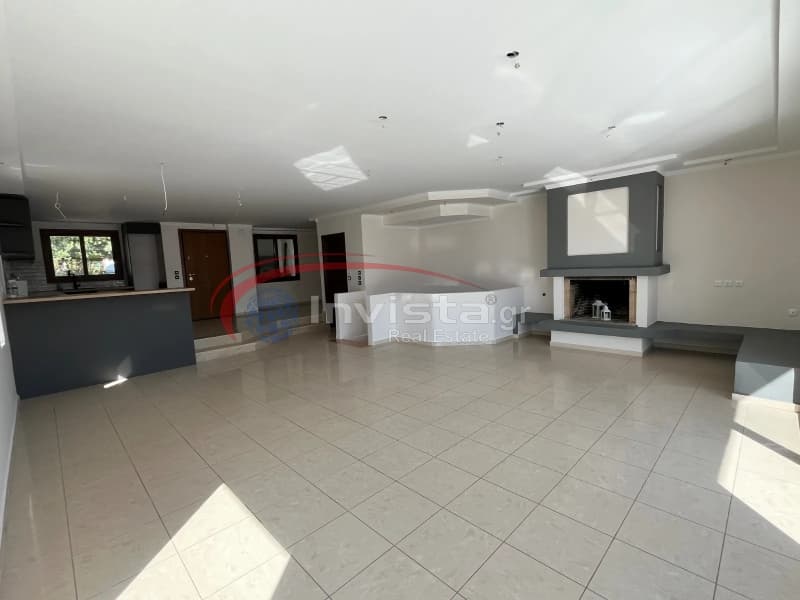 House in Panorama, Panorama — Photo 6 of 20