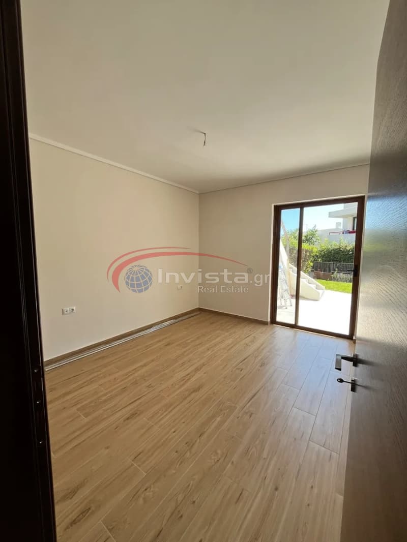 House in Panorama, Panorama — Photo 17 of 20