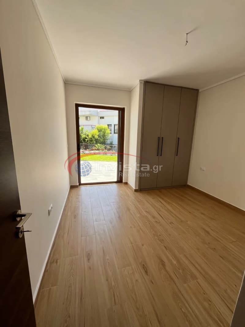 House in Panorama, Panorama — Photo 13 of 20