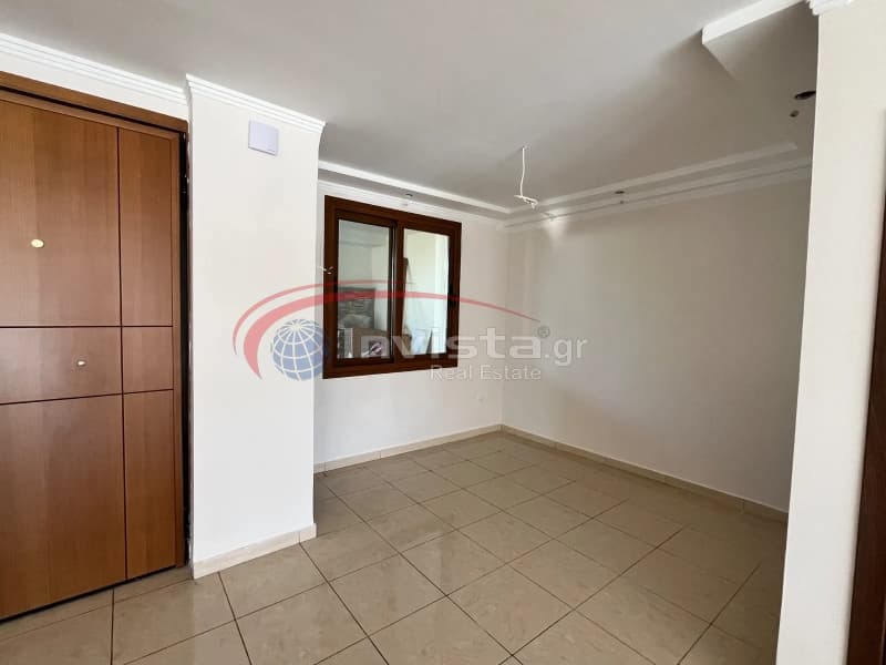 House in Panorama, Panorama — Photo 9 of 20