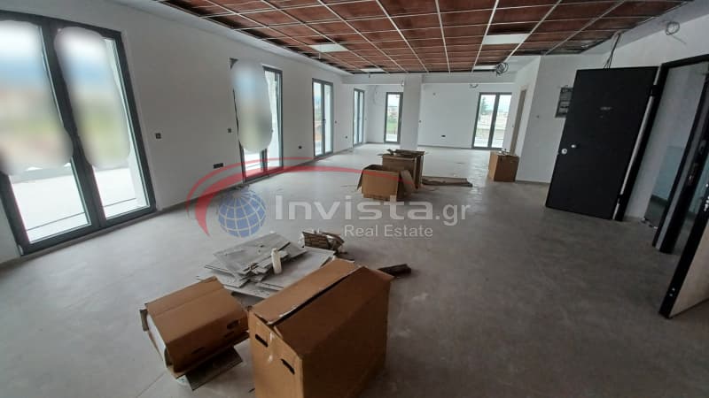 Retail Store in Center, Thermi — Photo 7 of 20