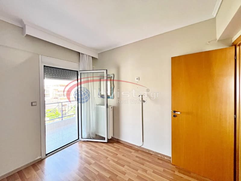Apartment in Peraia, Peraia — Photo 9 of 17