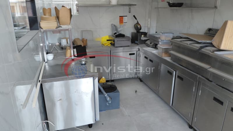 Retail Store in Center, Thermi — Photo 3 of 6