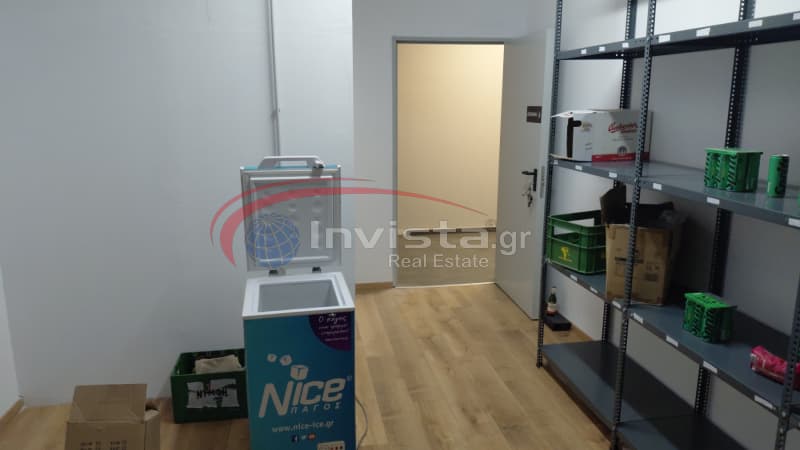 Retail Store in Center, Thermi — Photo 6 of 6