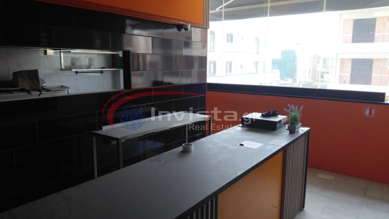Retail Store in Center, Thermi — Photo 2 of 6
