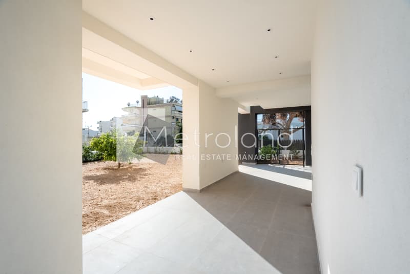 House in Panionia, Glyfada — Photo 23 of 24