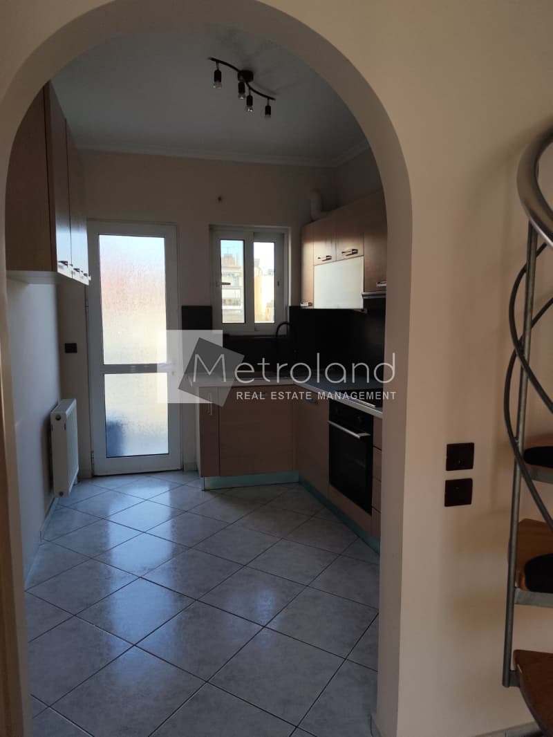 House in Tourkovounia, Keratsini — Photo 12 of 12