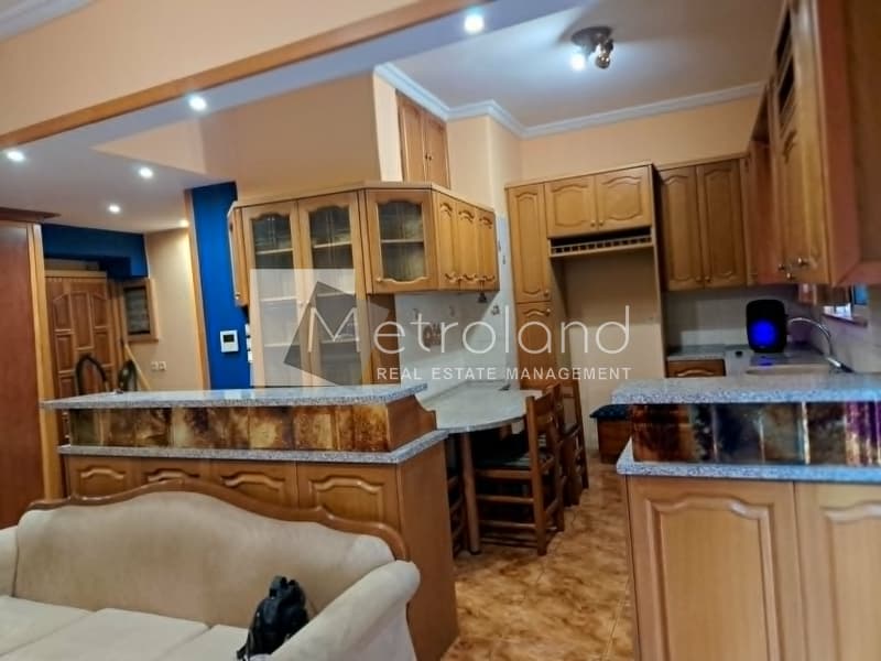 Apartment in Aspra Chomata, Nikaia — Photo 7 of 25