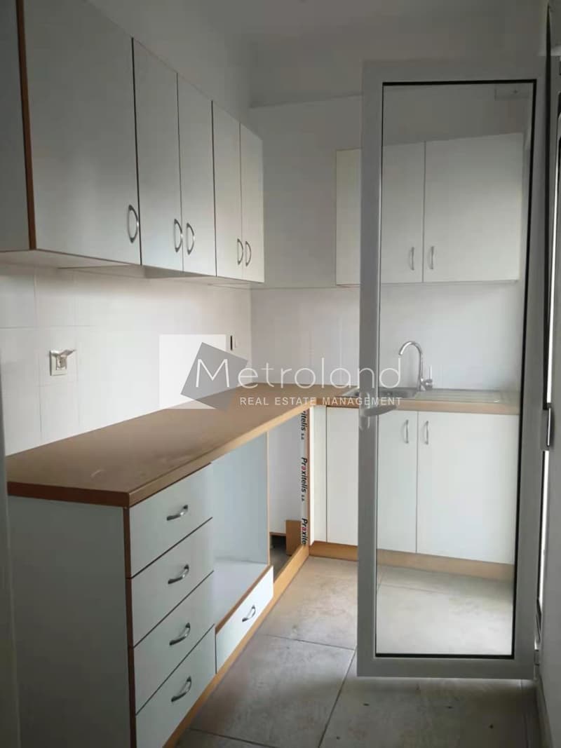 Apartment in Center, Dafni — Photo 1 of 4