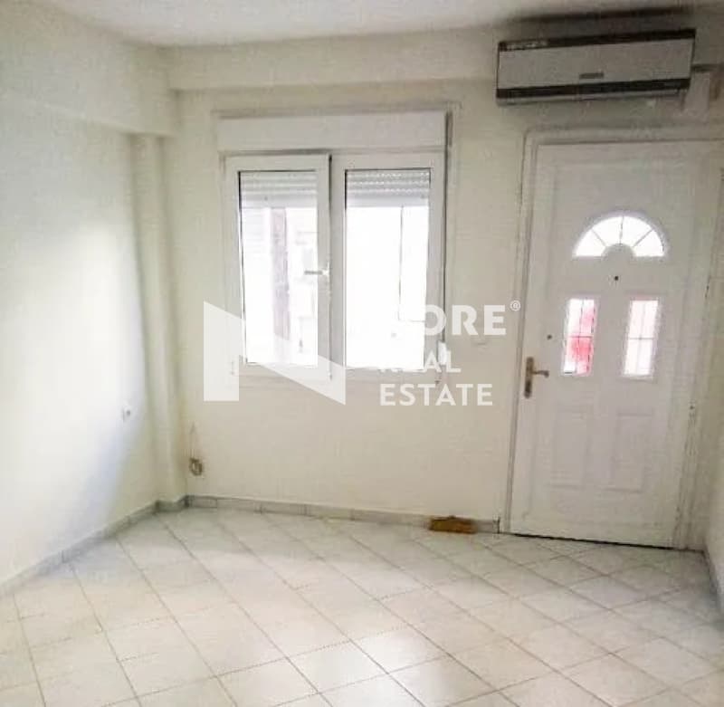 Apartment in Evosmo, Evosmos — Photo 8 of 25