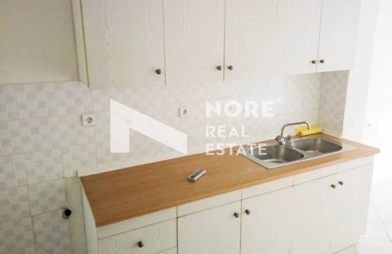 Apartment in Evosmo, Evosmos — Photo 3 of 25