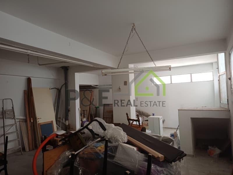 Αποθήκη στην Περιβόλια, Γαλάτσι — Φωτογραφία 2 από 5