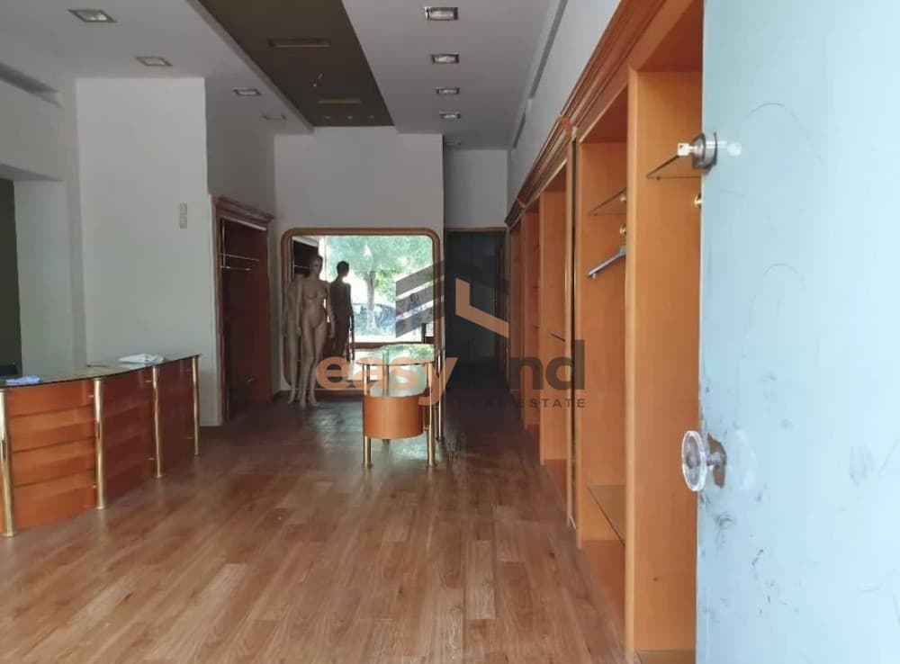 Κατάστημα στην Αγία Σοφία, Πάτρα — Φωτογραφία 1 από 6