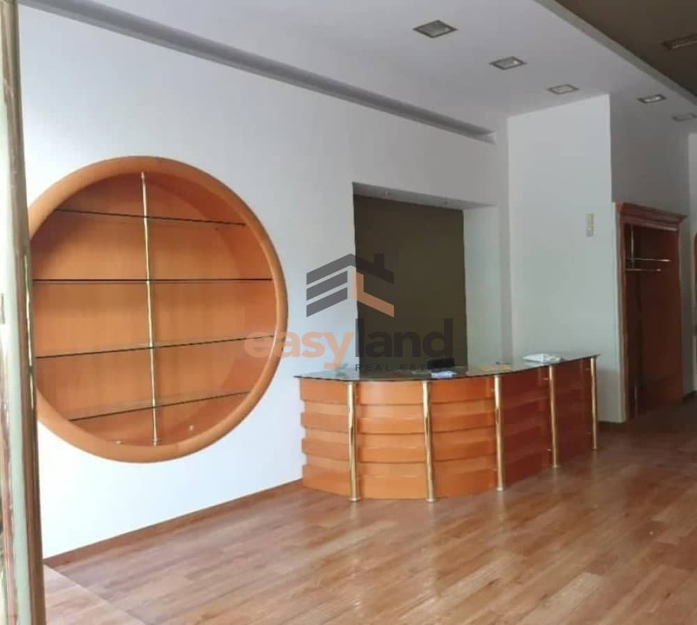 Κατάστημα στην Αγία Σοφία, Πάτρα — Φωτογραφία 4 από 6