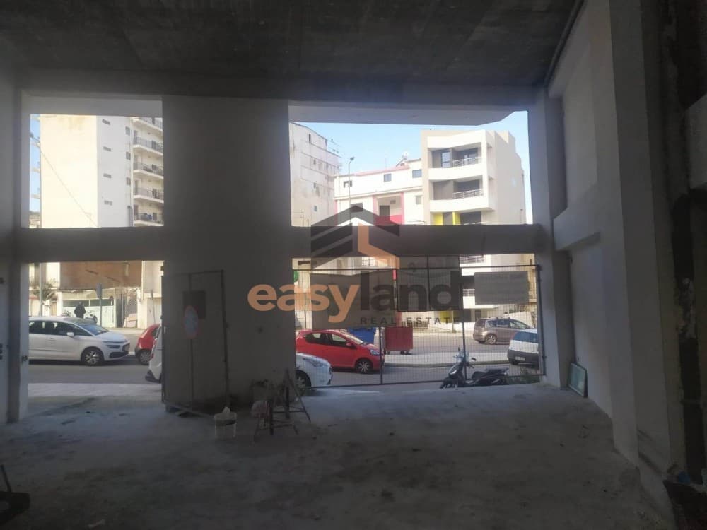 Κατάστημα στην Αγία Σοφία, Πάτρα — Φωτογραφία 14 από 15