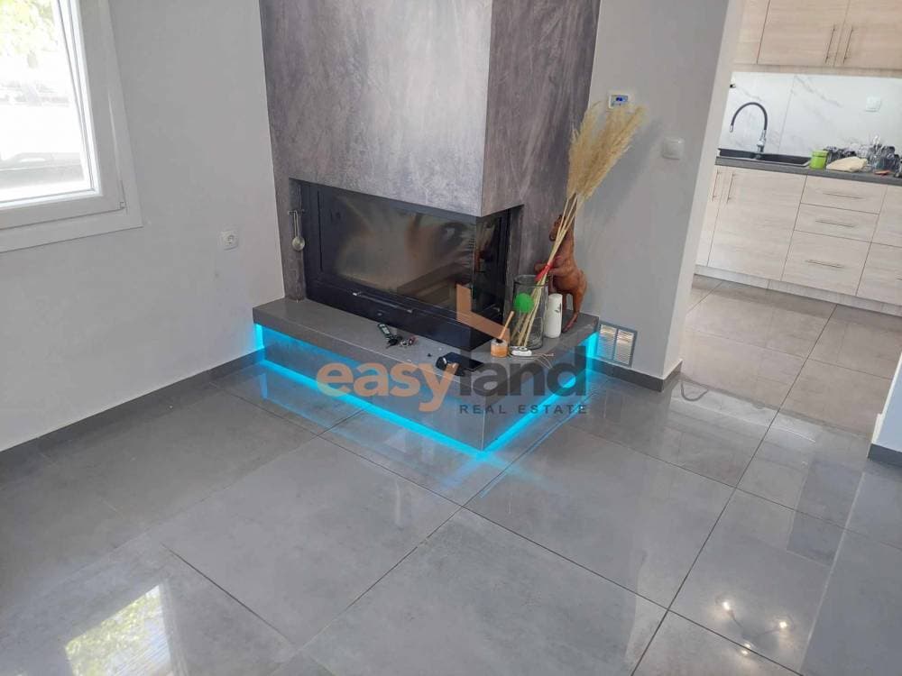 Apartment in Agia Triada, Patra — Photo 1 of 27