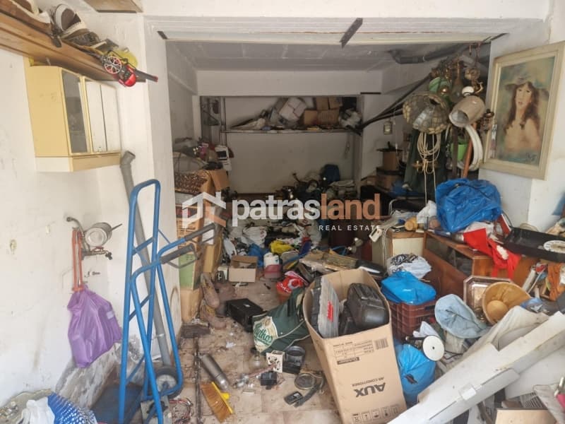 Χώρος Στάθμευσης στην Μέσα Αγυιά, Πάτρα — Φωτογραφία 3 από 6