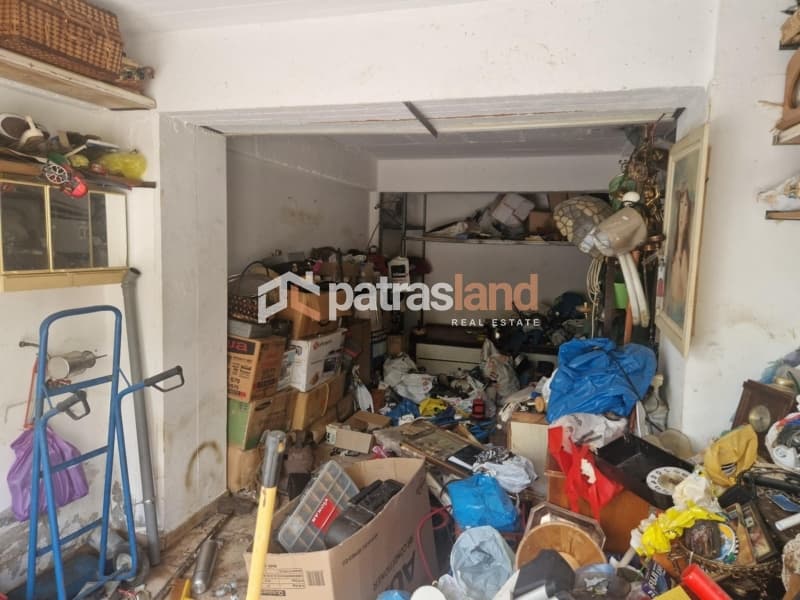 Χώρος Στάθμευσης στην Μέσα Αγυιά, Πάτρα — Φωτογραφία 6 από 6