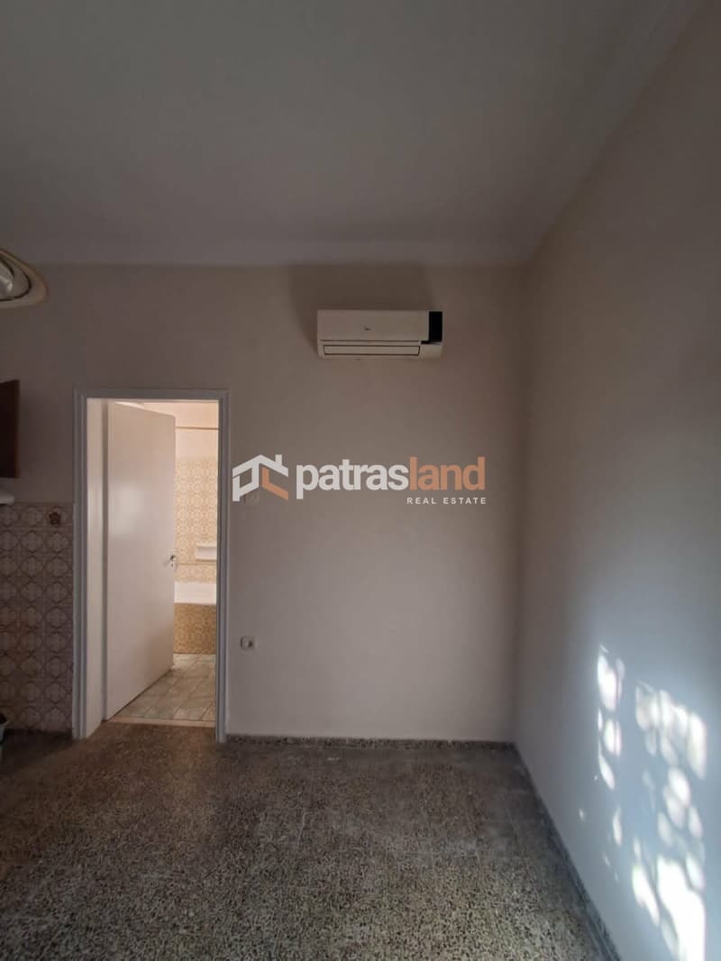 House in Agiοi Apostoli, Patra — Photo 7 of 30
