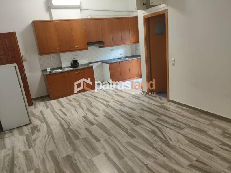 Διαμέρισμα στην Μέσα Αγυιά, Πάτρα — Φωτογραφία 1 από 21