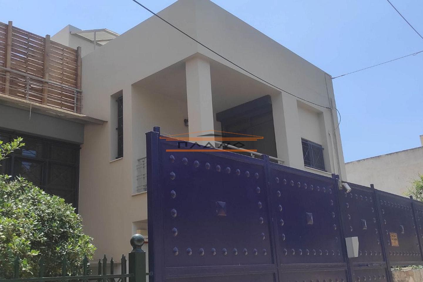 House in Agia Sofia, Piraeus — Photo 1 of 30