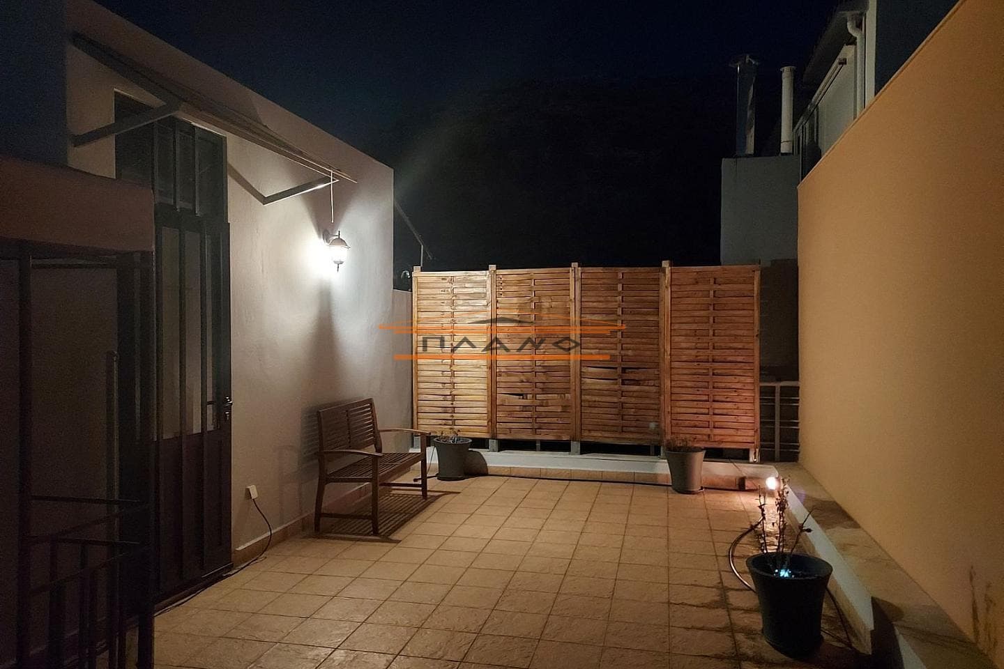 House in Agia Sofia, Piraeus — Photo 10 of 30