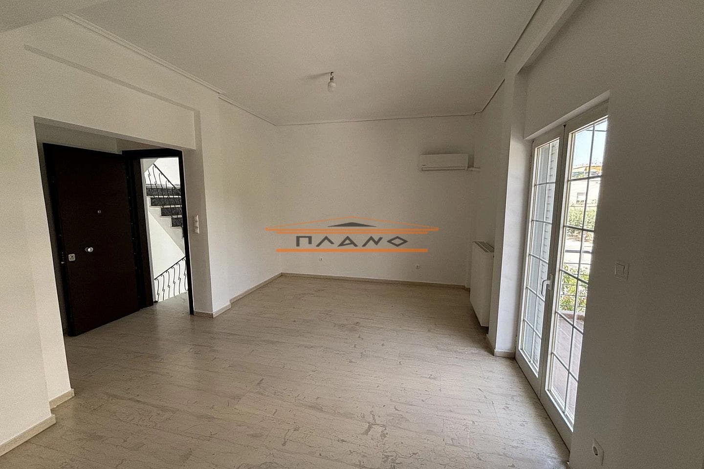Apartment in Ano Nea Smyrni, Nea Smyrni — Photo 1 of 13