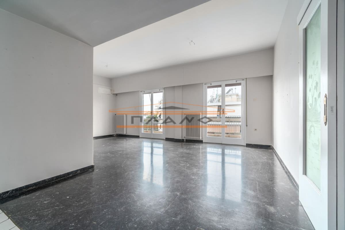 Apartment in Center, Nea Smyrni — Photo 4 of 17
