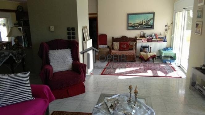 House in Lofos Kselaftaki, Kalivia Thorikou — Photo 7 of 11