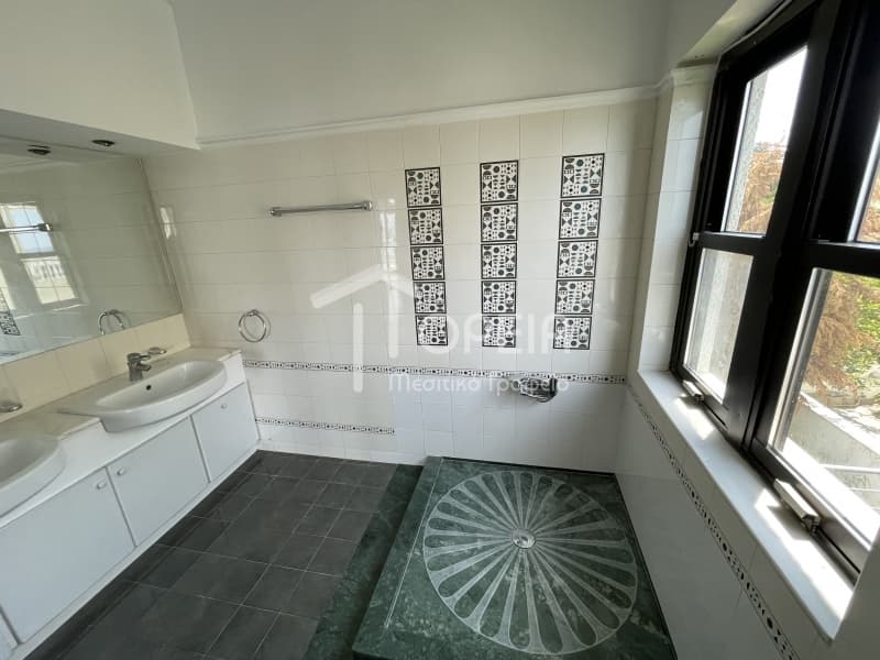 House in Saronida, Saronida — Photo 4 of 30