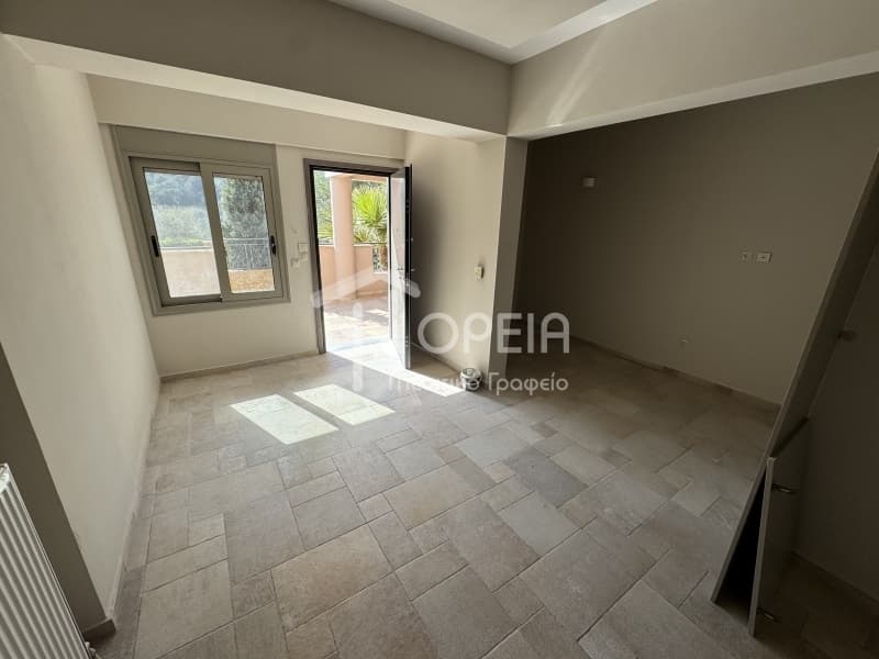 Apartment in Paralia, Anavissos — Photo 1 of 28