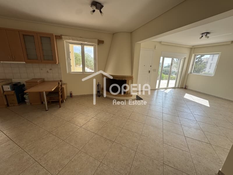 Apartment in Agios Nikolaos, Anavissos — Photo 1 of 25