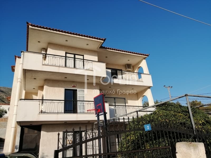 House in Kalivia, Kalivia Thorikou — Photo 3 of 30