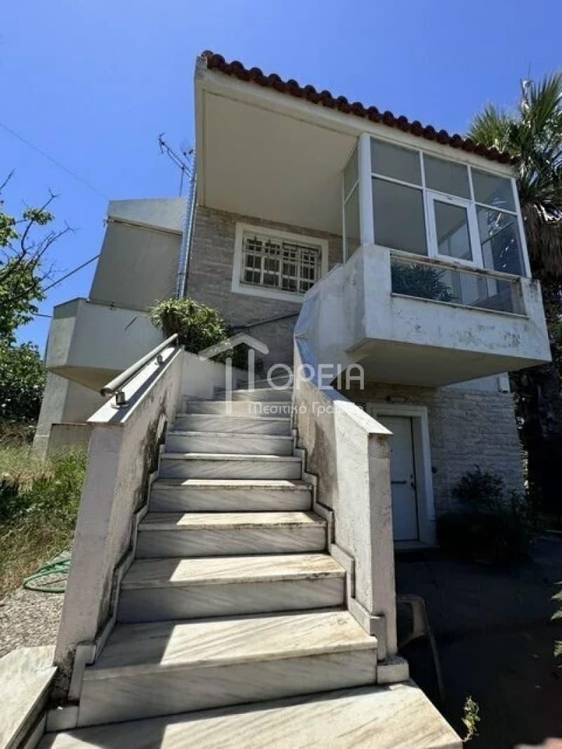 House in Kalivia, Kalivia Thorikou — Photo 2 of 11