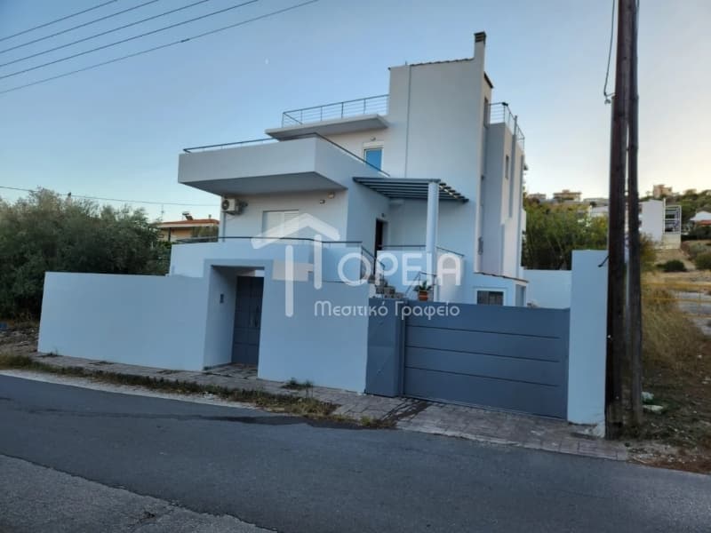 House in Kalivia, Kalivia Thorikou — Photo 1 of 22