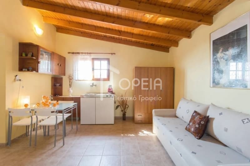 Apartment in Feriza, Anavissos — Photo 1 of 11