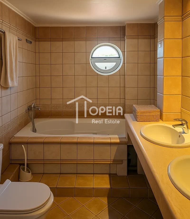 House in Galazia akti, Kalivia Thorikou — Photo 17 of 23