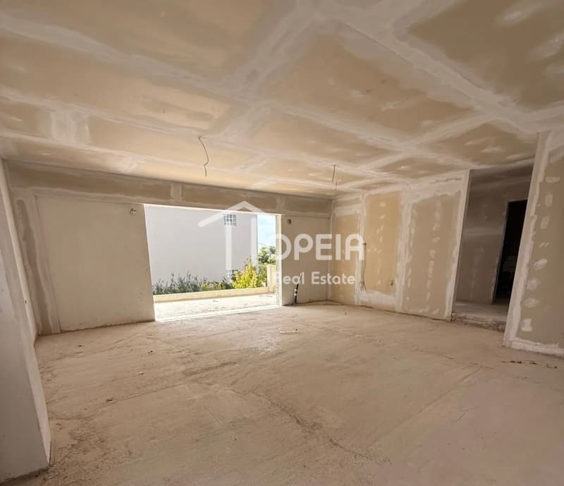 Apartment in Kalivia, Kalivia Thorikou — Photo 2 of 21