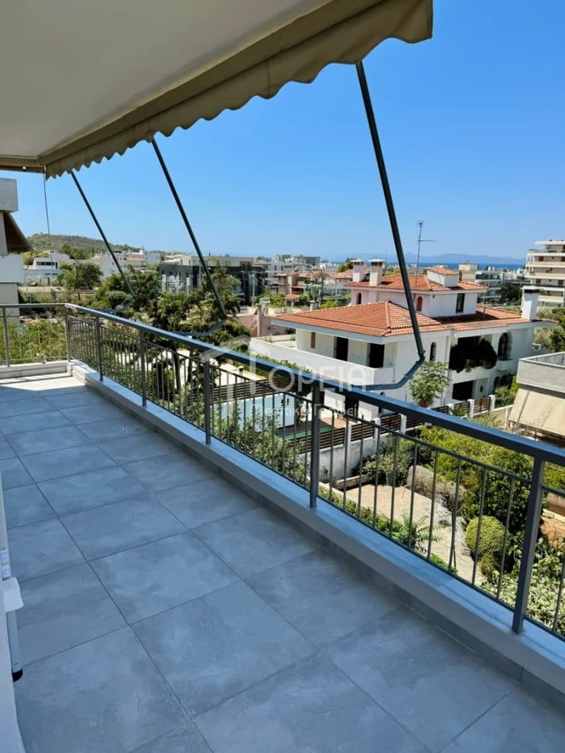 Apartment in Pigadakia, Voula — Photo 1 of 20