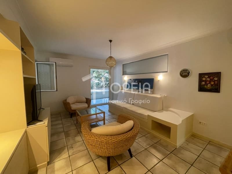 Apartment in Center, Vouliagmeni — Photo 13 of 26