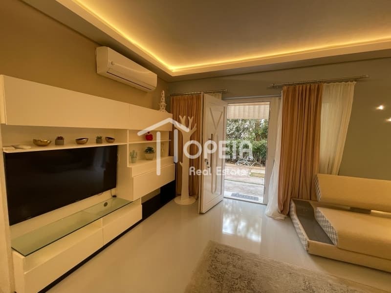 House in Panionia, Glyfada — Photo 11 of 30