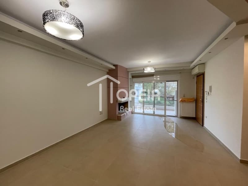 Apartment in Center, Voula — Photo 13 of 17