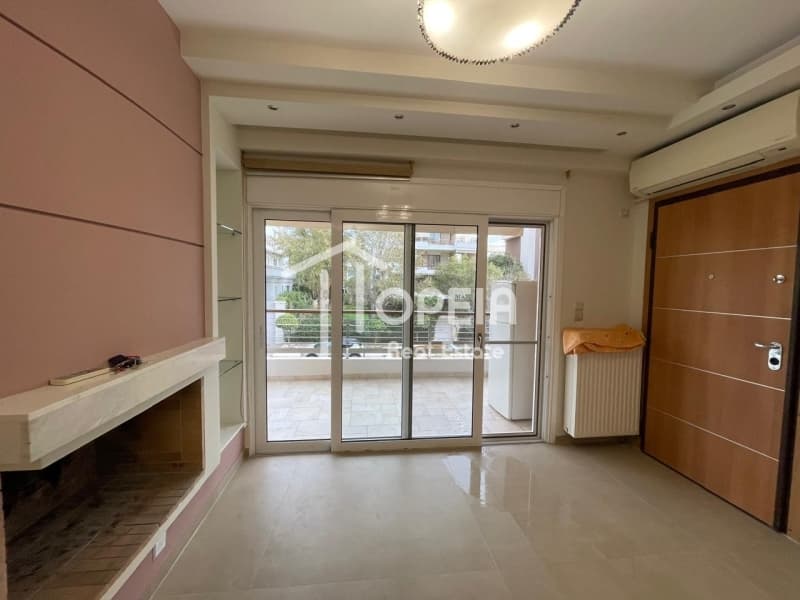Apartment in Center, Voula — Photo 8 of 17