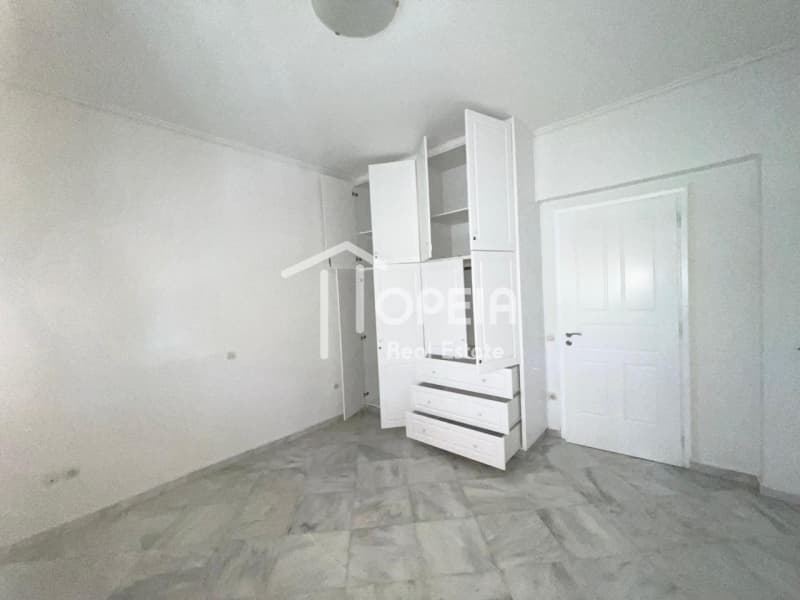 Apartment in Pigadakia, Vouliagmeni — Photo 16 of 23