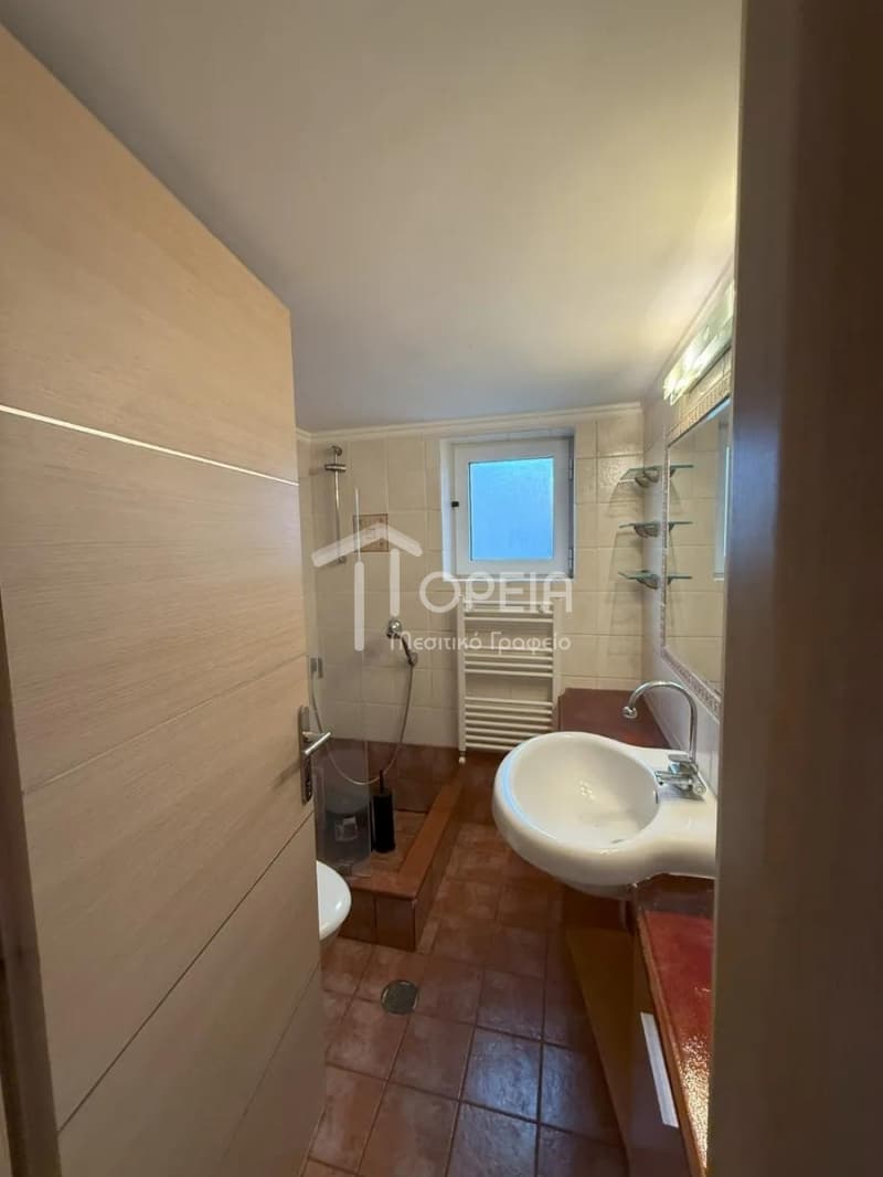 Apartment in Ano Elliniko, Elliniko — Photo 4 of 24