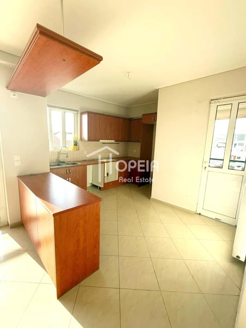 Apartment in Ano Elliniko, Elliniko — Photo 4 of 21